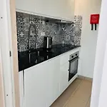 Lejlighed Angies Marina Apartment, Includes 2 Free Passes For The Marina Pool