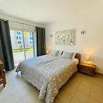 Lejlighed Angies Marina Apartment, Includes 2 Free Passes For The Marina Pool *