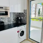 Angies Marina Apartment, Includes 2 Free Passes For The Marina Pool * Lagos