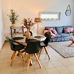 Angies Marina Apartment, Includes 2 Free Passes For The Marina Pool *