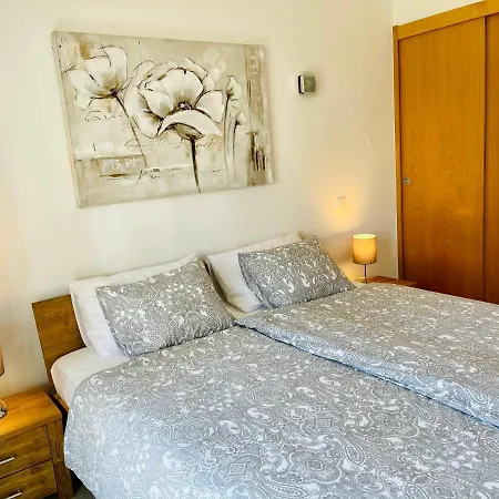 Angies Marina Apartment, Includes 2 Free Passes For The Marina Pool Apartmán Lagos