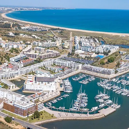 Angies Marina Apartment, Includes 2 Free Passes For The Marina Pool Apartmán Lagos
