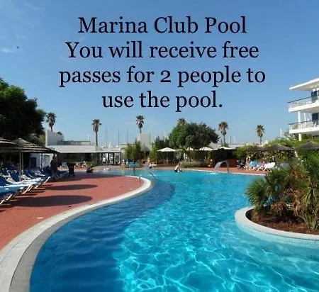 Angies Marina Apartment, Includes 2 Free Passes For The Marina Pool דירה *