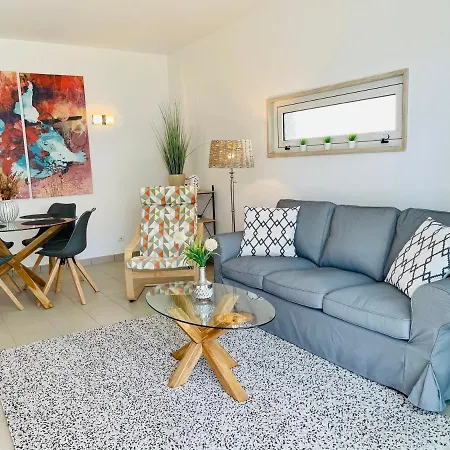 Angies Marina Apartment, Includes 2 Free Passes For The Marina Pool * Lagos