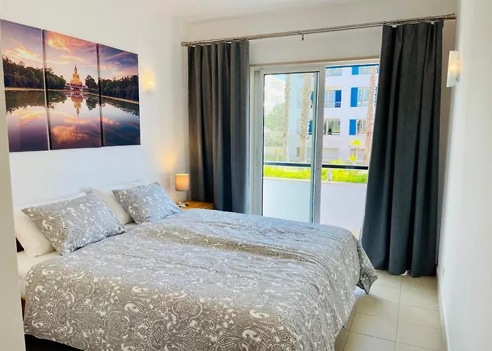 Apartamento Angies Marina Apartment, Includes 2 Free Passes For The Marina Pool *