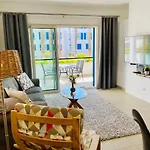 Angies Marina Apartment, Includes 2 Free Passes For The Marina Pool 라고스