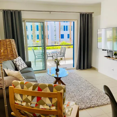 Angies Marina Apartment, Includes 2 Free Passes For The Marina Pool لاغوس