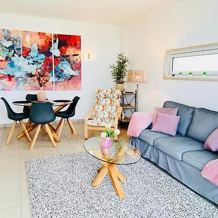 Angies Marina Apartment, Includes 2 Free Passes For The Marina Pool