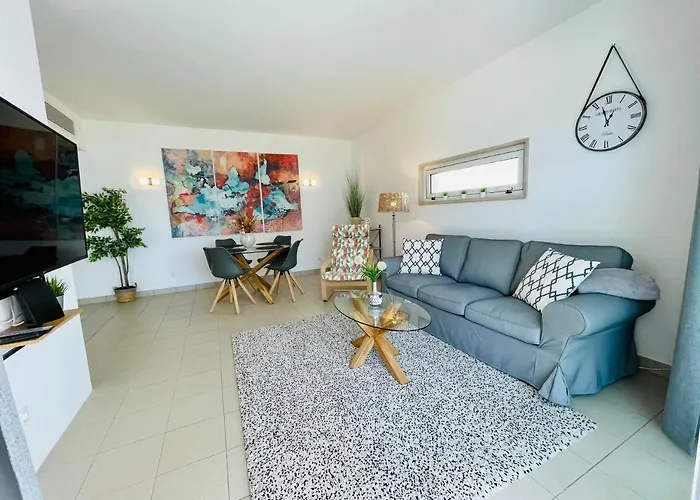 Angies Marina Apartment, Includes 2 Free Passes For The Marina Pool