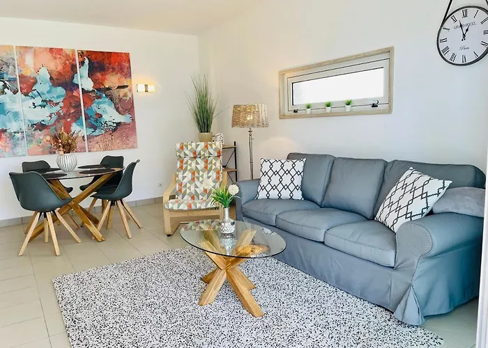 Angies Marina Apartment, Includes 2 Free Passes For The Marina Pool * Lagos