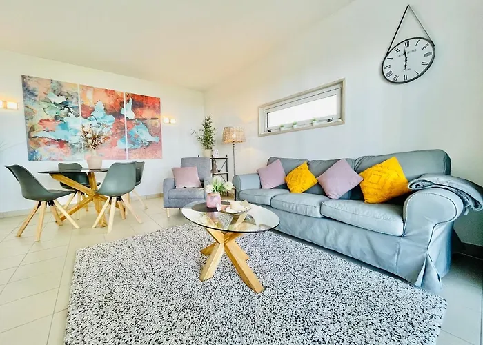 Angies Marina Apartment, Includes 2 Free Passes For The Marina Pool * Lagos